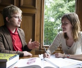 Idiomas em casa do professor